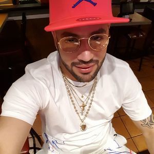 Meet your Posher, Diego